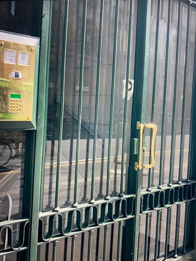 Milano: Incantevole Appartamento In Pieno Centro - Fancy Yellow Apartments Buitenkant foto
