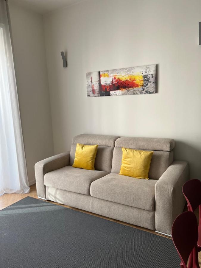 Milano: Incantevole Appartamento In Pieno Centro - Fancy Yellow Apartments Buitenkant foto