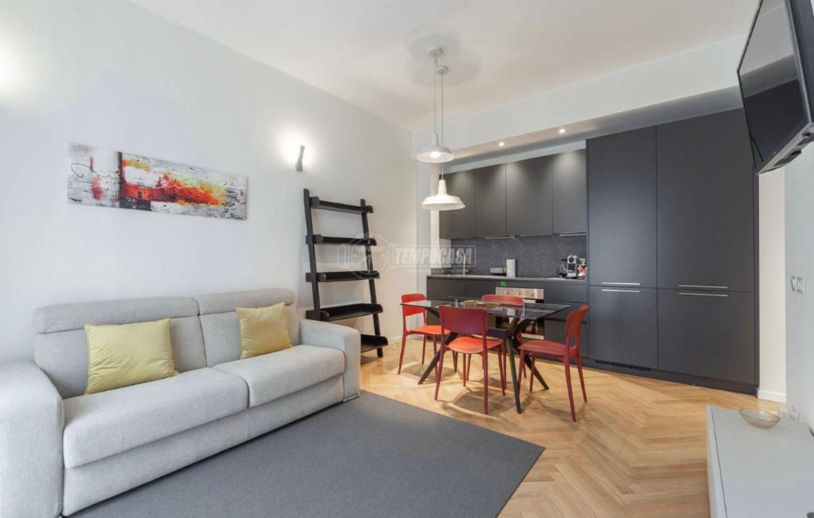 Milano: Incantevole Appartamento In Pieno Centro - Fancy Yellow Apartments Buitenkant foto