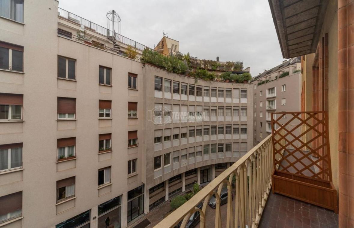Milano: Incantevole Appartamento In Pieno Centro - Fancy Yellow Apartments Buitenkant foto